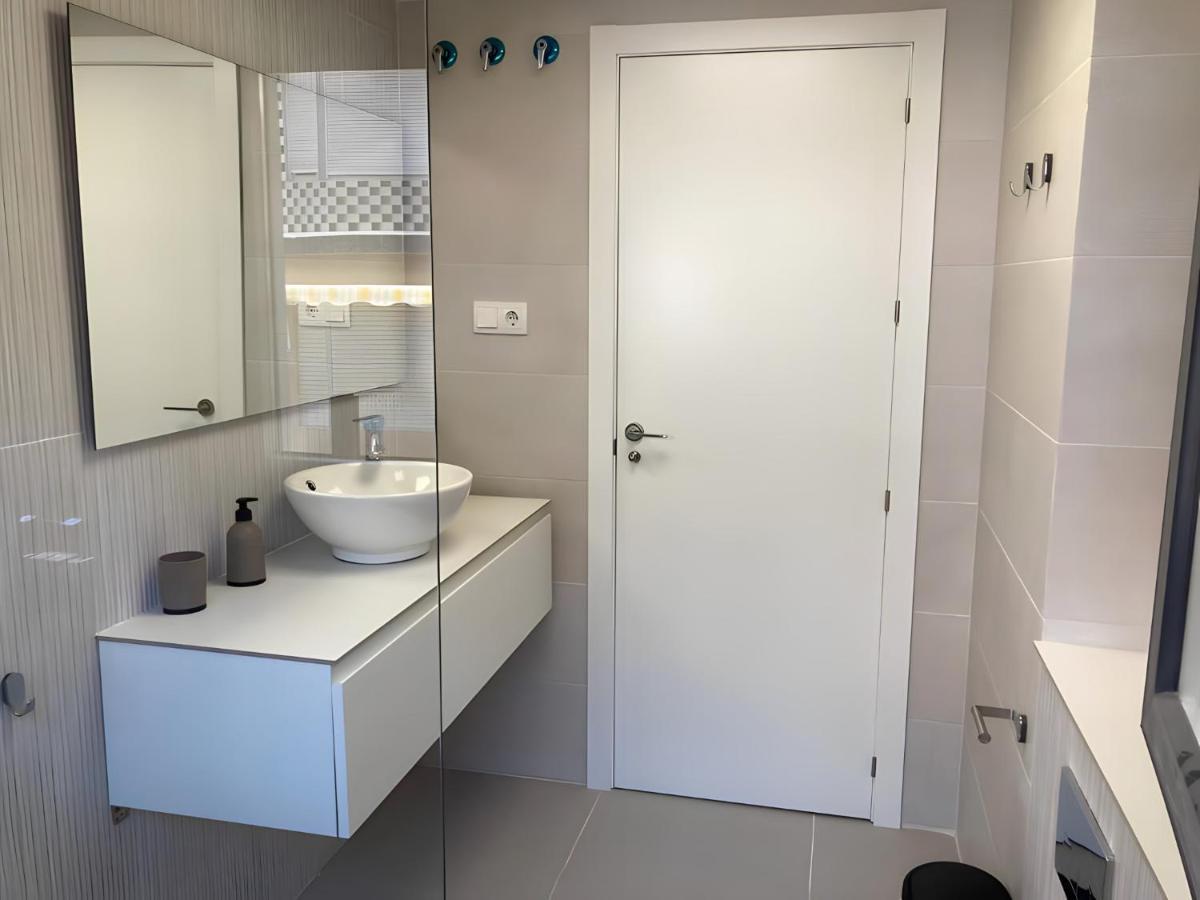 Apartamentos Nuevo Con Aire Y Wifi Агилас Экстерьер фото
