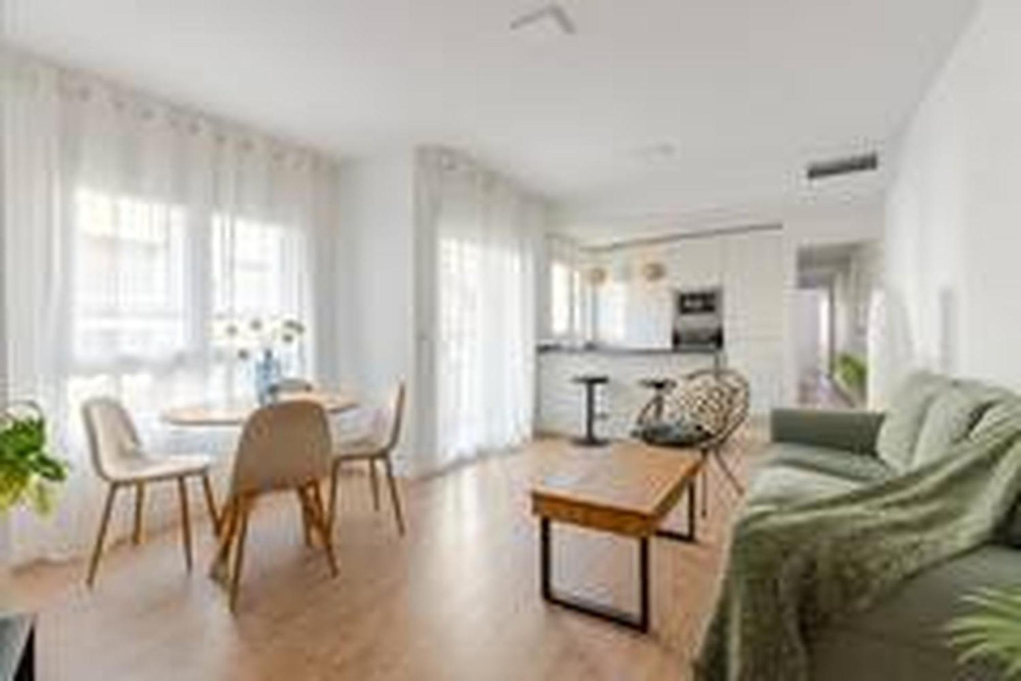 Apartamentos Nuevo Con Aire Y Wifi Агилас Экстерьер фото
